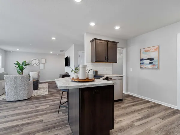 $304,671 | 803 Noble Creek Parkway, Kendallville, IN 46755