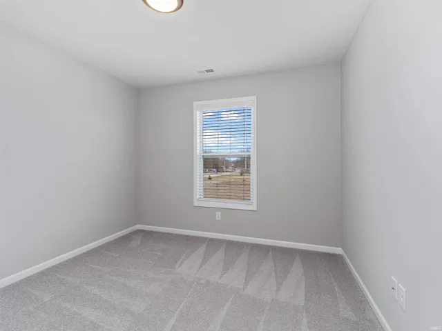 $303,961 | 803 Noble Creek Parkway, Kendallville, IN 46755