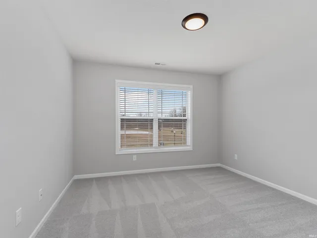 $303,961 | 803 Noble Creek Parkway, Kendallville, IN 46755