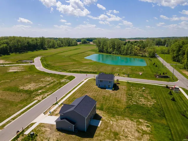 $303,961 | 803 Noble Creek Parkway, Kendallville, IN 46755