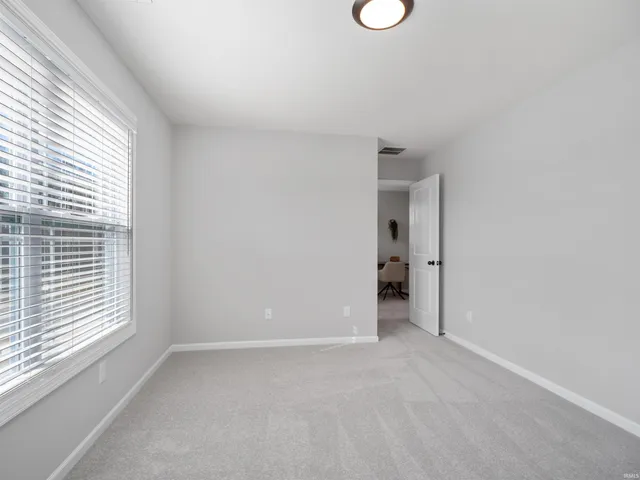 $303,961 | 803 Noble Creek Parkway, Kendallville, IN 46755