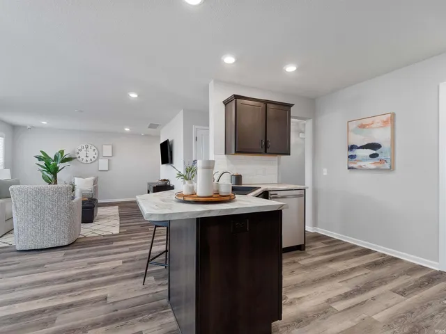 $303,961 | 803 Noble Creek Parkway, Kendallville, IN 46755