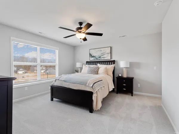 $304,671 | 803 Noble Creek Parkway, Kendallville, IN 46755