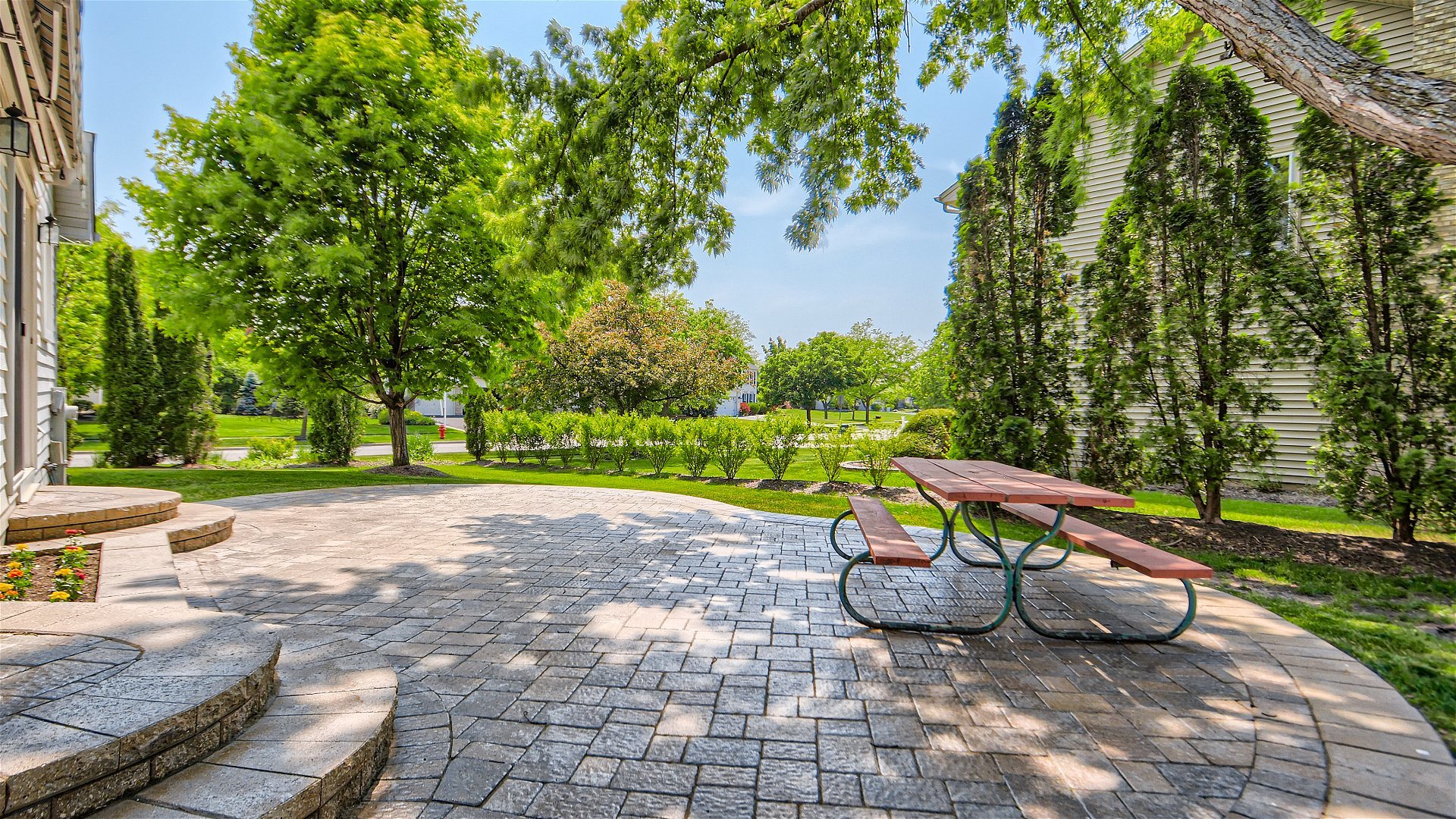 1840 Nicholson Drive Hoffman Estates, IL 60192 - Photo 25 of 28 a view of yard with tree s