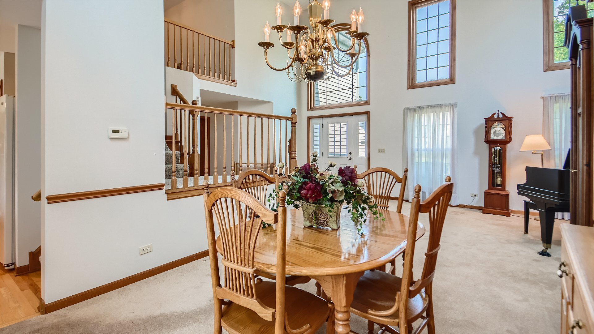 1840 Nicholson Drive Hoffman Estates, IL 60192 - Photo 6 of 28 a view of a dining room with furniture and window