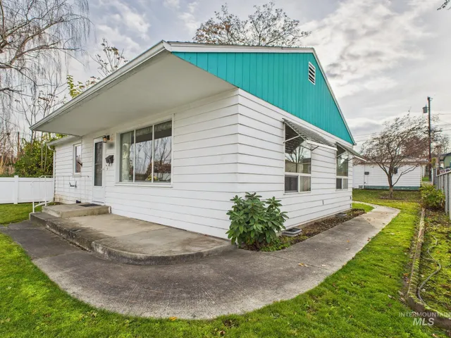 $325,000 | 1518 16th Avenue, Lewiston, ID 83501