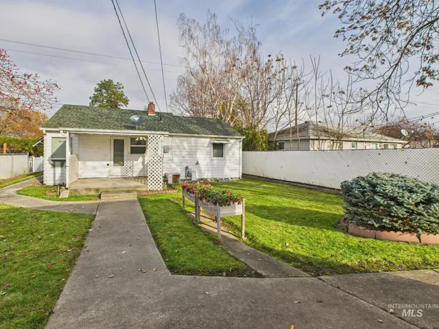 $325,000 | 1518 16th Avenue, Lewiston, ID 83501