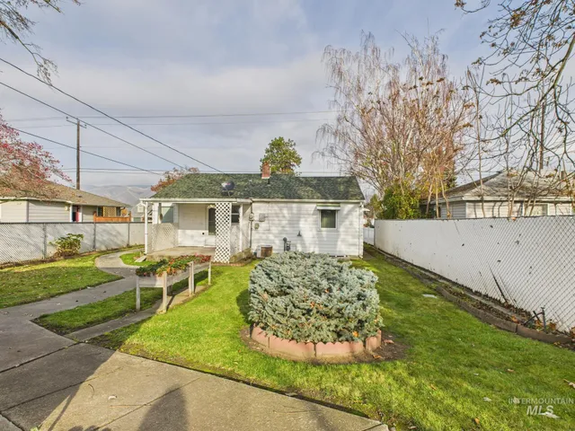 $325,000 | 1518 16th Avenue, Lewiston, ID 83501