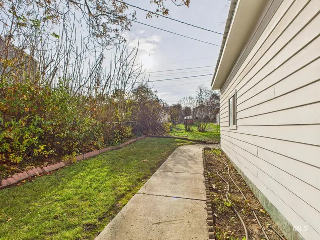 $325,000 | 1518 16th Avenue, Lewiston, ID 83501