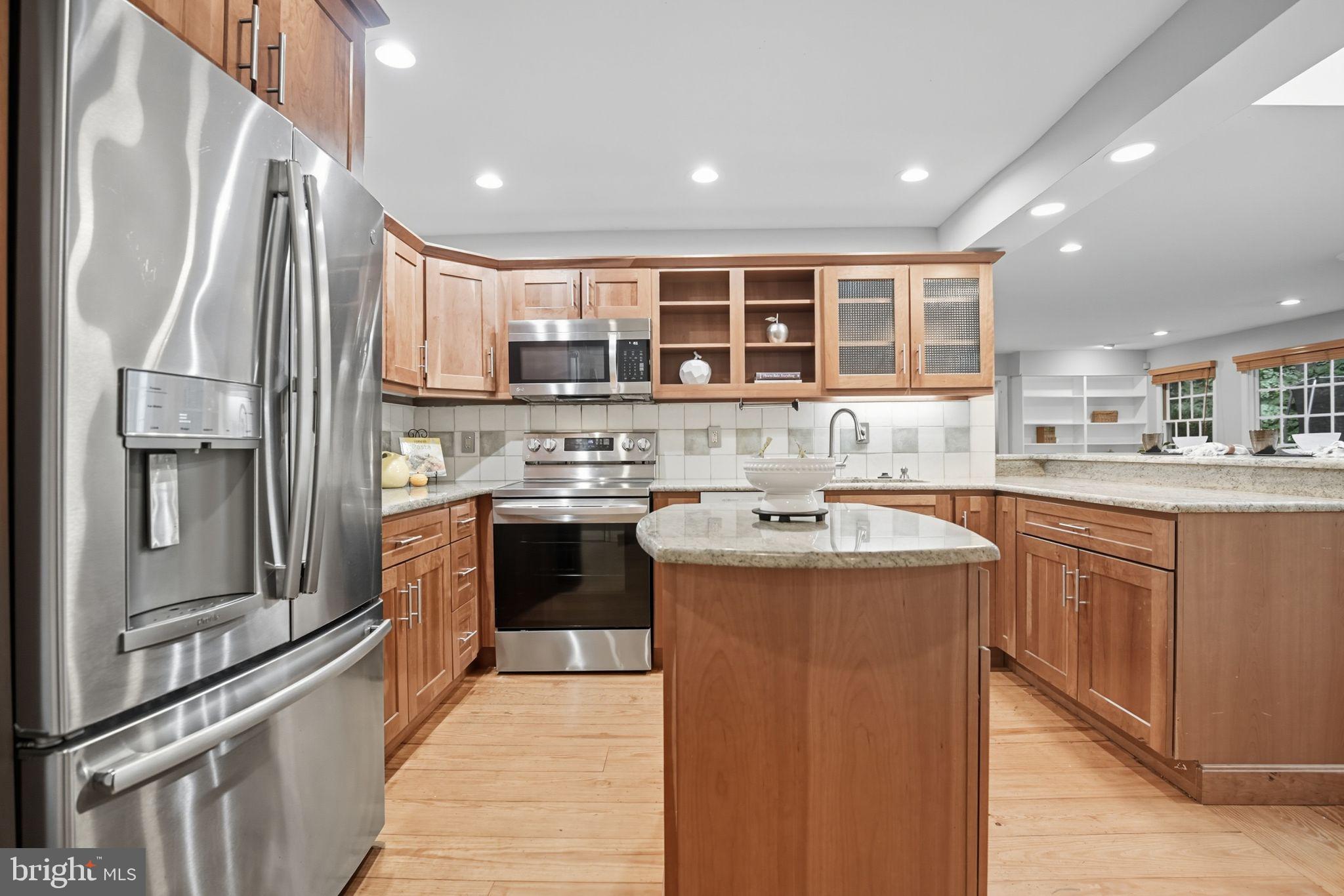 615 Mulford Road Wyncote, PA 19095 - Photo 11 of 32