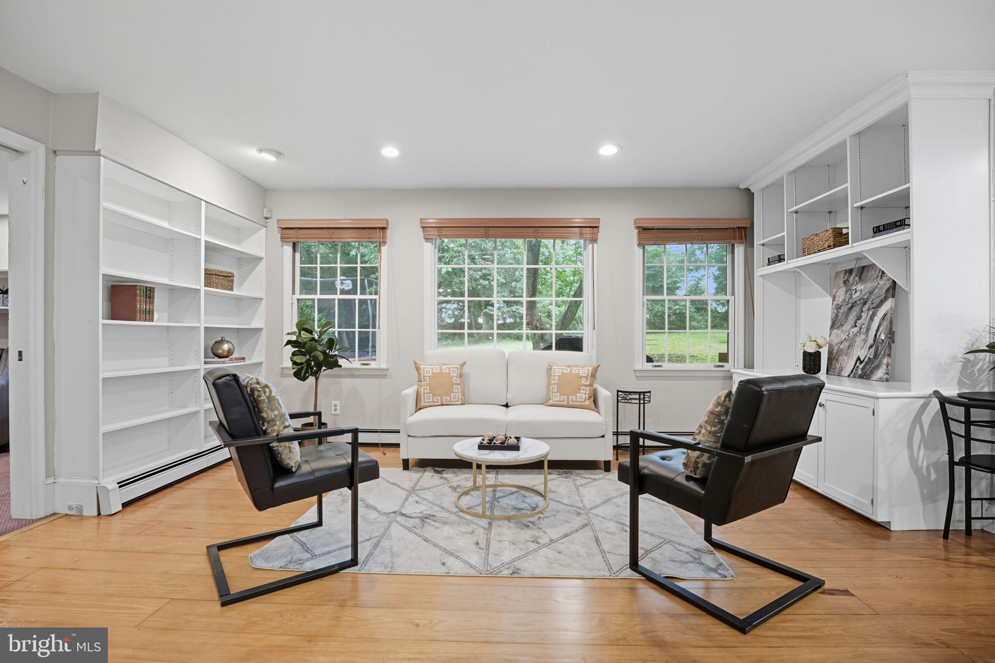 615 Mulford Road Wyncote, PA 19095 - Photo 14 of 32 Den with built-ins