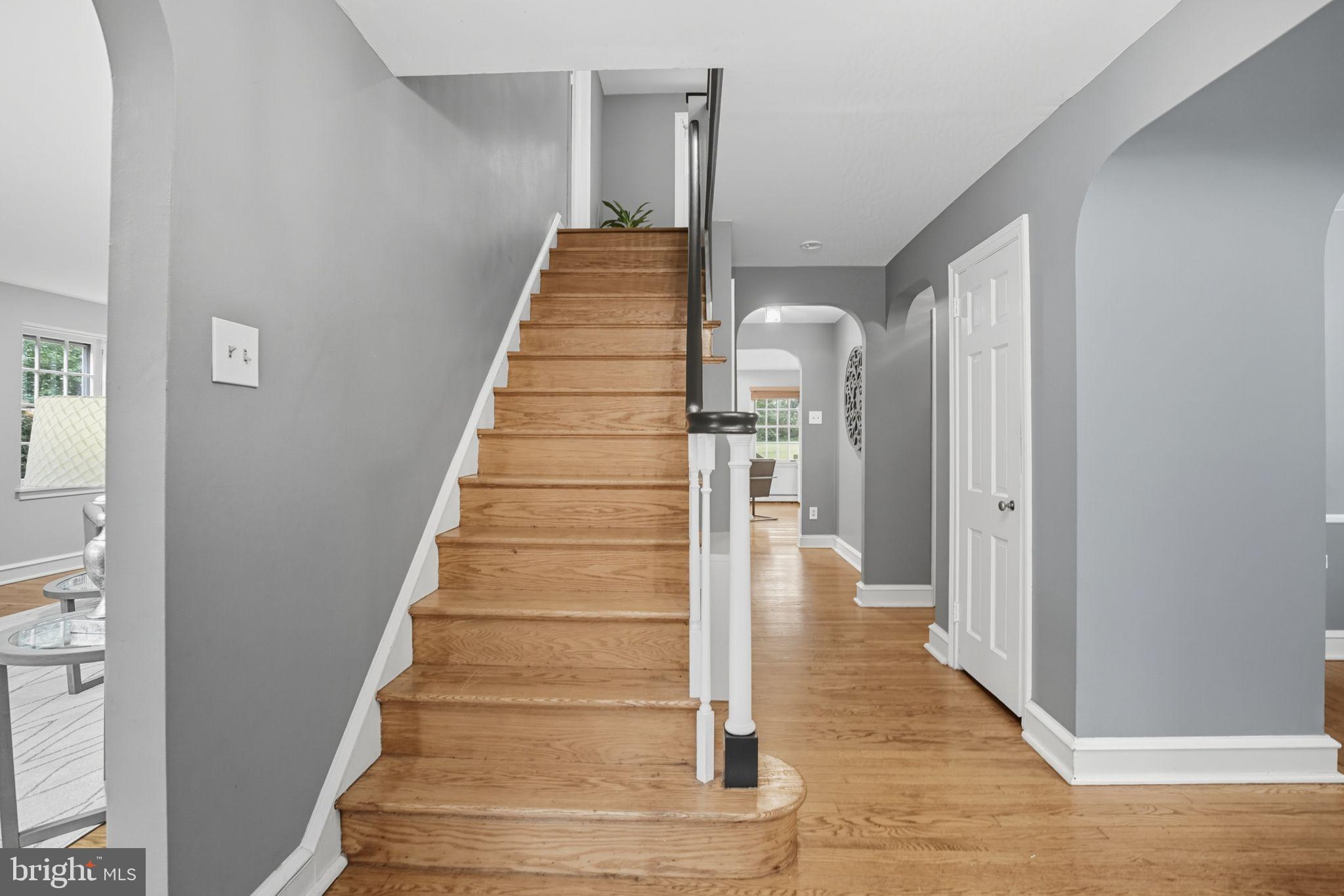 615 Mulford Road Wyncote, PA 19095 - Photo 6 of 32