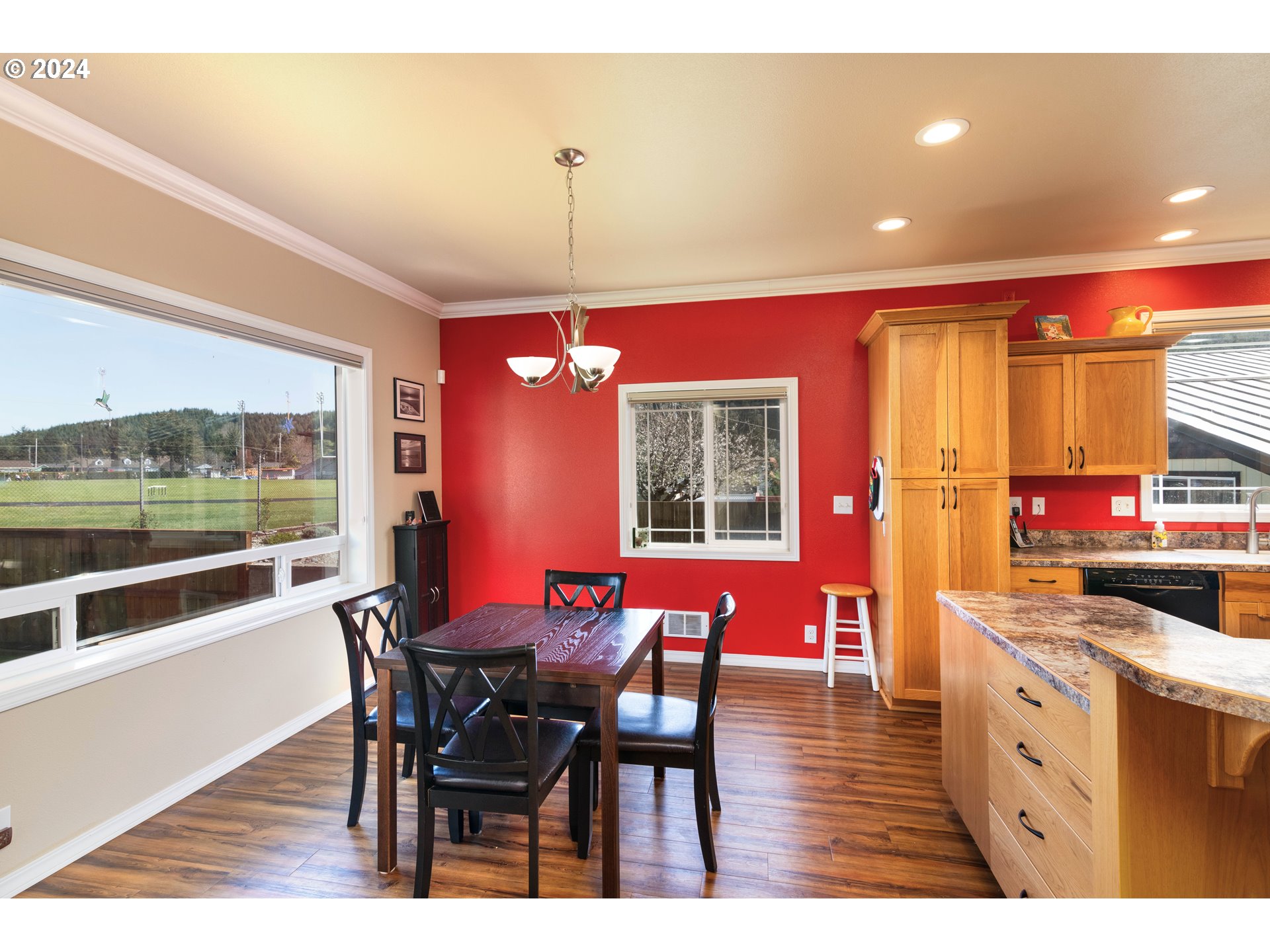 2375 Arthur Drive Reedsport, OR 97467 - Photo 11 of 35 Dining Area