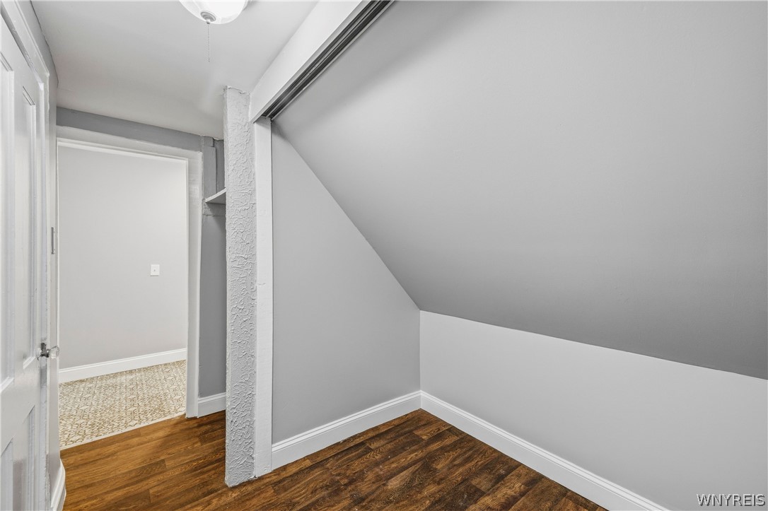 389 Military Road Buffalo, NY 14207 - Photo 23 of 31