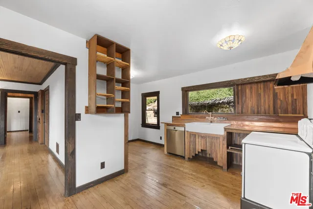 $8,000 | 1409 Avon Park Terrace, Los Angeles, CA 90026