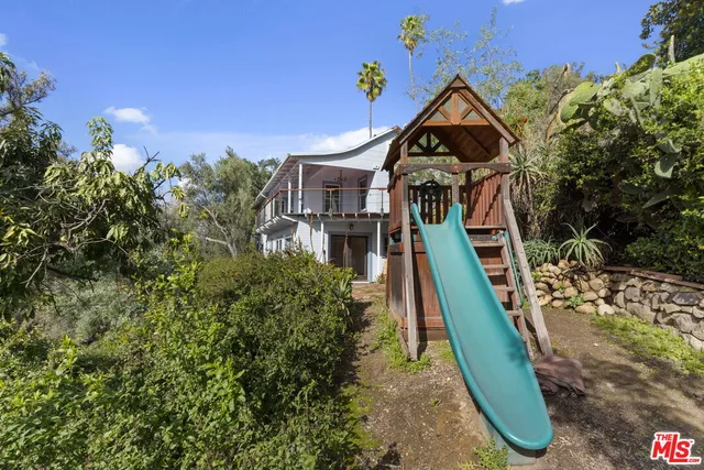 $8,000 | 1409 Avon Park Terrace, Los Angeles, CA 90026