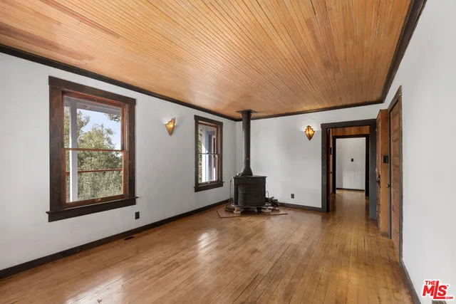 $8,000 | 1409 Avon Park Terrace, Los Angeles, CA 90026