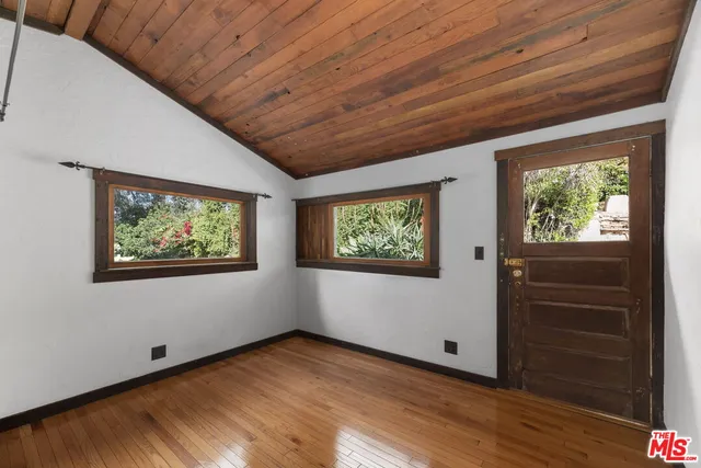 $8,000 | 1409 Avon Park Terrace, Los Angeles, CA 90026