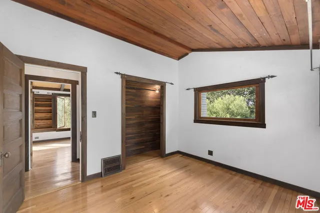 $8,000 | 1409 Avon Park Terrace, Los Angeles, CA 90026