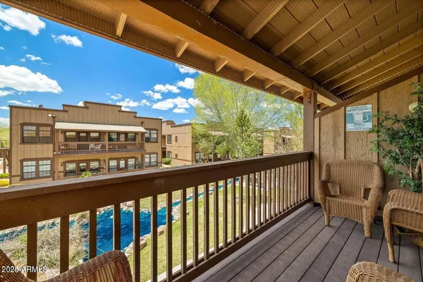 $1,825 | 2399 Quarter Horse Trail, Unit 241, Overgaard, AZ 85933