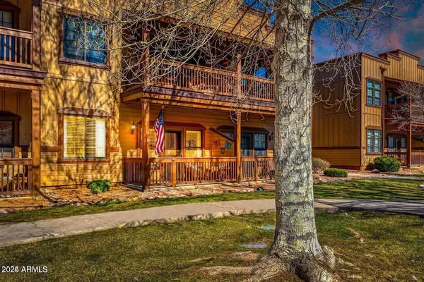 $1,825 | 2399 Quarter Horse Trail, Unit 241, Overgaard, AZ 85933