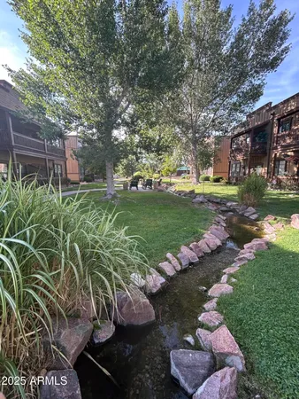 $1,825 | 2399 Quarter Horse Trail, Unit 241, Overgaard, AZ 85933