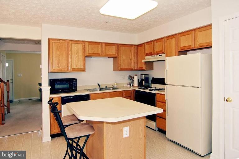 2706 Summers Ridge Drive Odenton, MD 21113 - Photo 5 of 30 Kitchen