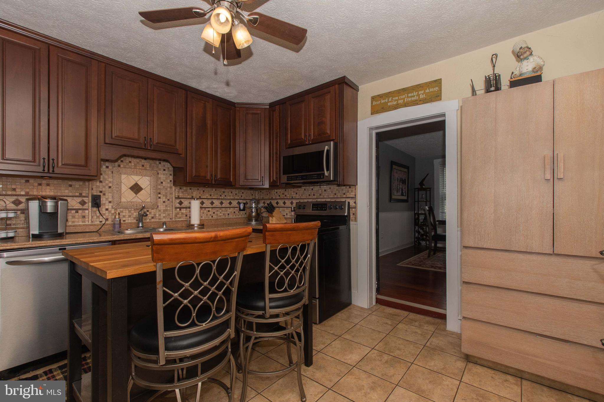 2205 Harford Road Fallston, MD 21047 - Photo 27 of 53 Ceramic Designer Backsplash