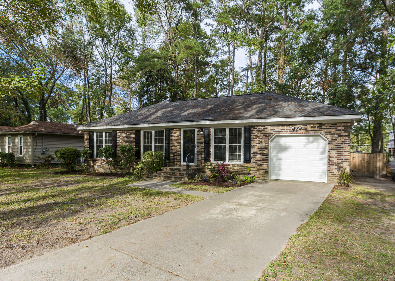 1962 Teakwood Road Charleston, SC 29414 - Photo 1 of 21 _CV19539-HDR