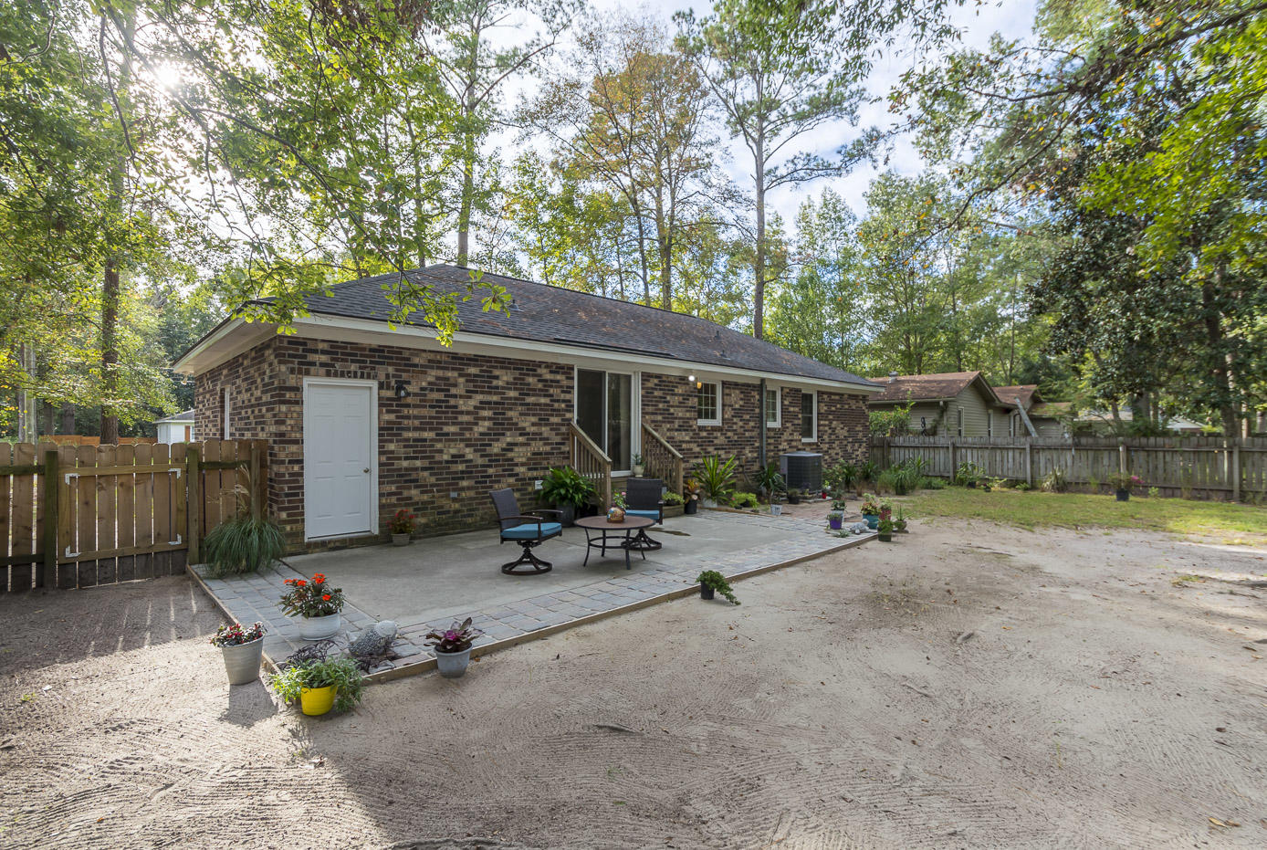 1962 Teakwood Road Charleston, SC 29414 - Photo 4 of 21 _CV19545-HDR