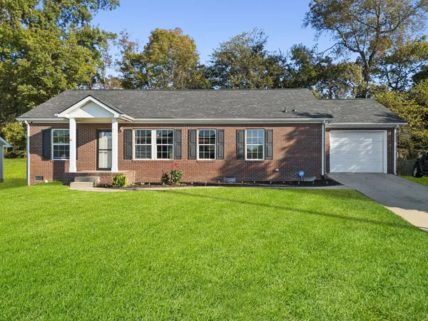 $314,700 | 122 Overlook Place, Columbia, TN 38401