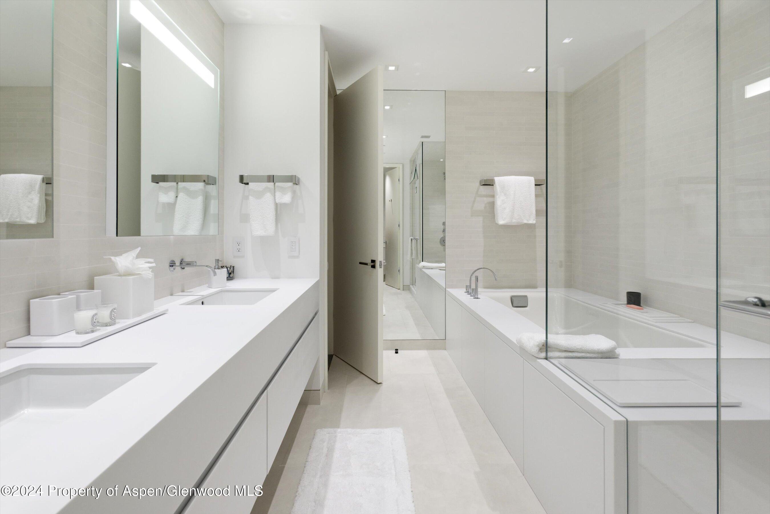 605 West Bleeker Street Aspen, CO 81611 - Photo 19 of 27 Guest Bathroom