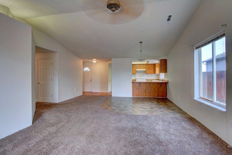 730 Midway Road Medford, OR 97501 - Photo 4 of 21 Additional Photo