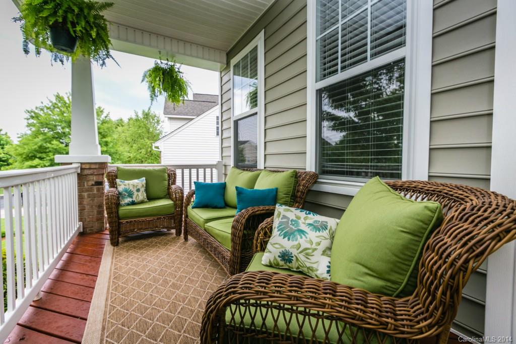 216 Coralstone Drive Fort Mill, SC 29708 - Photo 2 of 24 Gallery Image 2