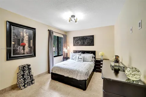 $925,000 | 10403 Santiago Street, Cooper City, FL 33026
