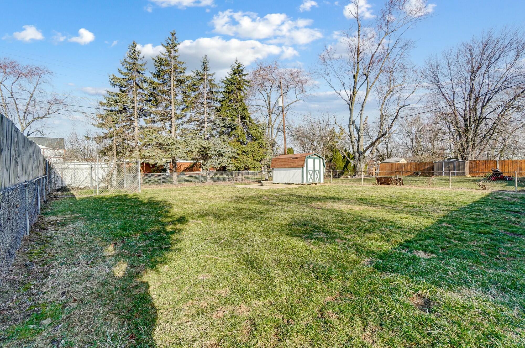365 Lombard Road Columbus, OH 43228 - Photo 24 of 28 tempImagembziHD