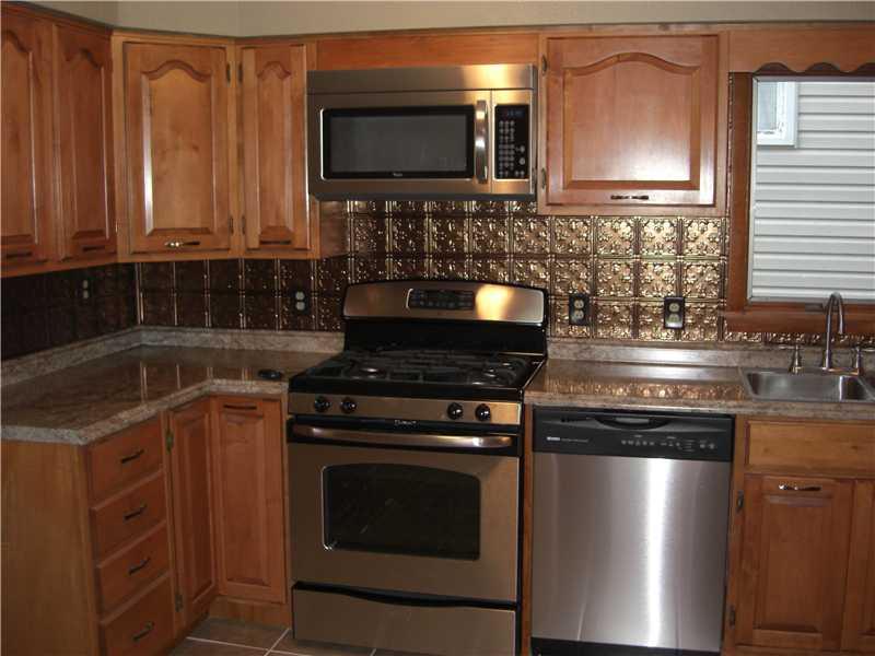 108 Summit Street Butler, PA 16001 - Photo 5 of 17 Kitchen.