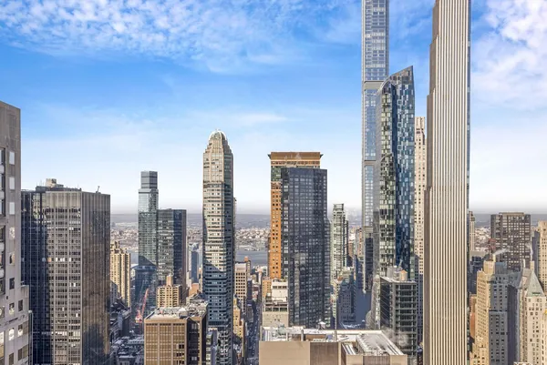 $9,700,000 | 721 5th Avenue, Unit 63AB | Midtown East