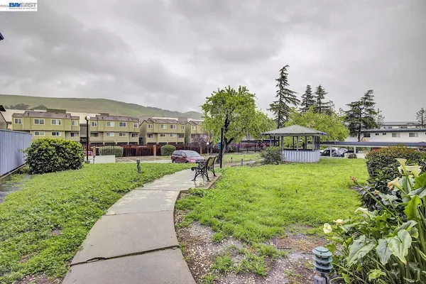 $250,000 | 29300 Dixon Street, Unit 207, Hayward, CA 94544