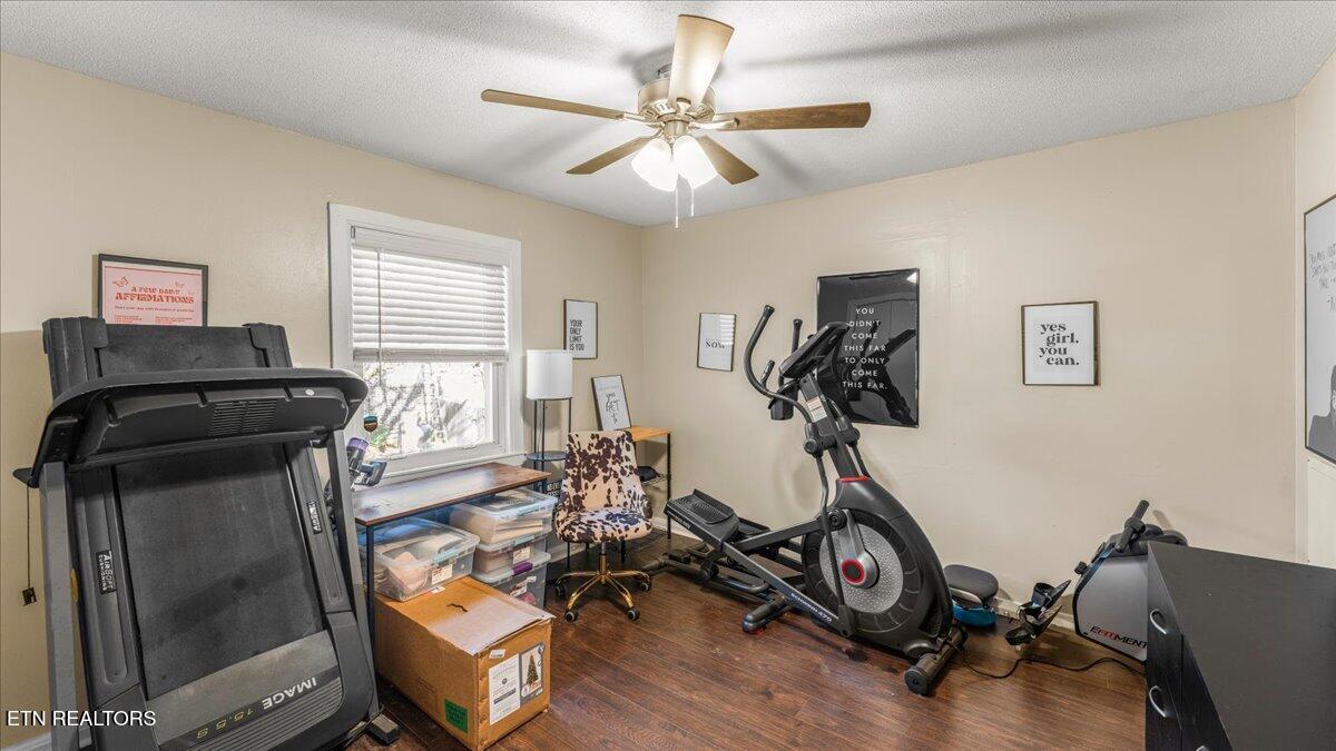 8520 Heiskell Road Powell, TN 37849 - Photo 19 of 21 21-Bedroom 3