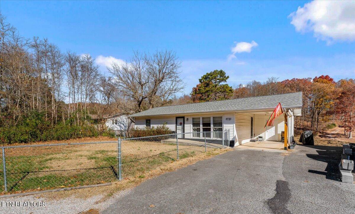 8520 Heiskell Road Powell, TN 37849 - Photo 2 of 21 04-Exterior