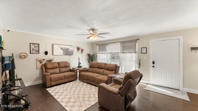 $270,000 | 8520 Heiskell Road, Powell, TN 37849