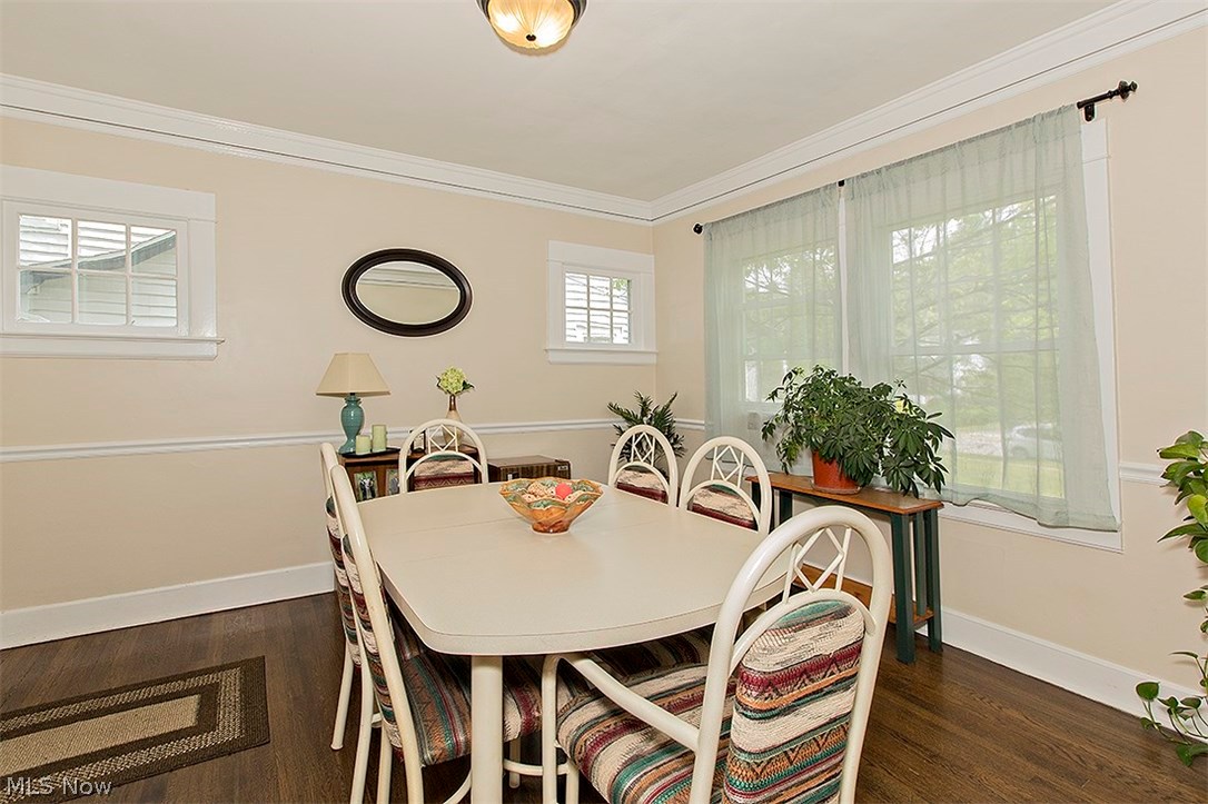 4554 Telhurst Road Cleveland, OH 44121 - Photo 11 of 27
