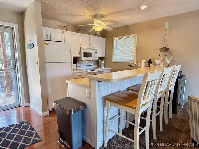 $254,000 | 431 Barbra Le Ln Ln Lake, Unit 431, Lake Ozark, MO 65049