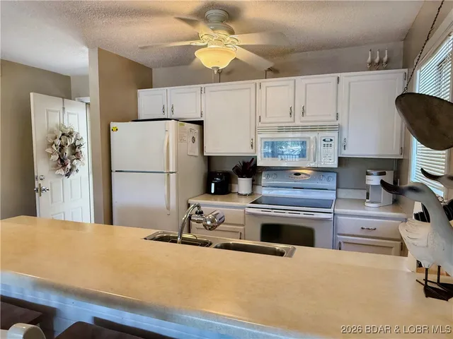 $254,000 | 431 Barbra Le Ln Ln Lake, Unit 431, Lake Ozark, MO 65049