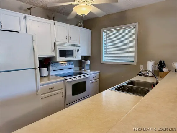 $254,000 | 431 Barbra Le Ln Ln Lake, Unit 431, Lake Ozark, MO 65049