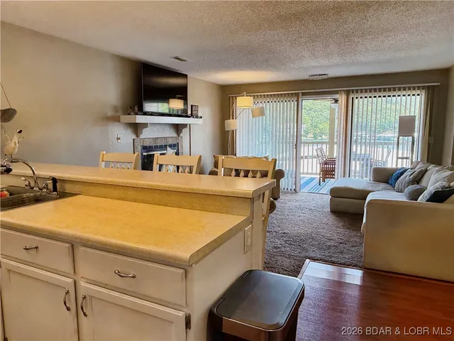 $254,000 | 431 Barbra Le Ln Ln Lake, Unit 431, Lake Ozark, MO 65049