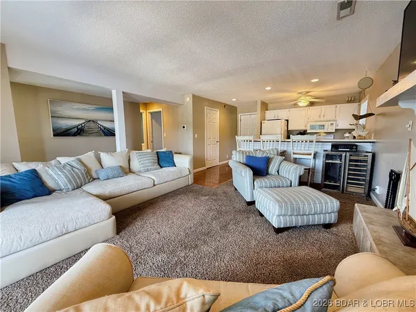 $254,000 | 431 Barbra Le Ln Ln Lake, Unit 431, Lake Ozark, MO 65049