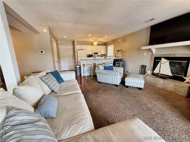$254,000 | 431 Barbra Le Ln Ln Lake, Unit 431, Lake Ozark, MO 65049