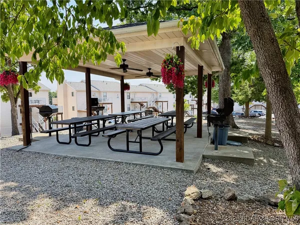 $254,000 | 431 Barbra Le Ln Ln Lake, Unit 431, Lake Ozark, MO 65049